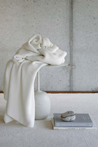 Lilium Throw