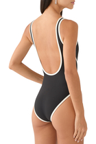 Melanie One Piece