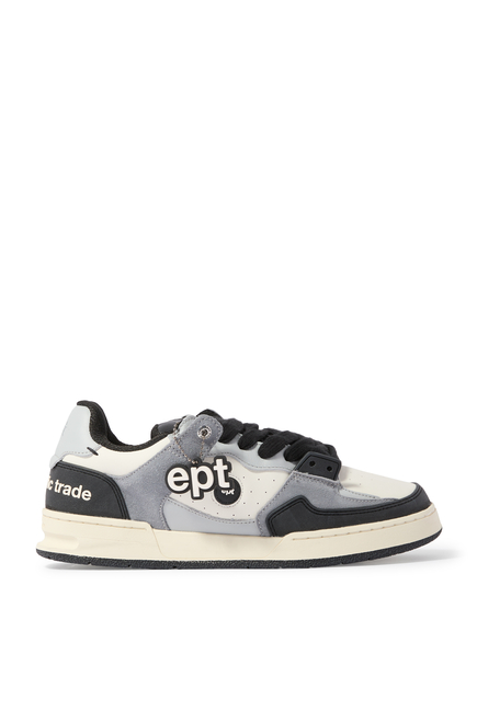  Fat Tonge Sneakers