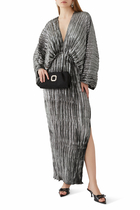 De Luxe Gown