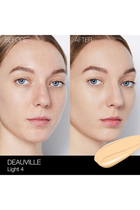Light Reflecting Foundation
