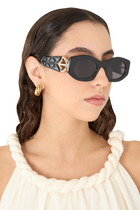 Calla Black Oval Sunglasses