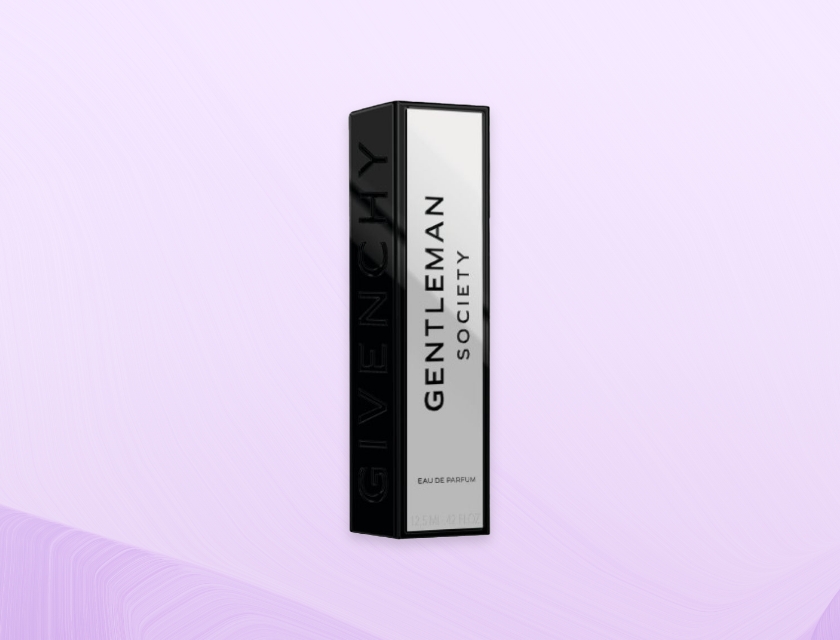 Givenchy
Givenchy