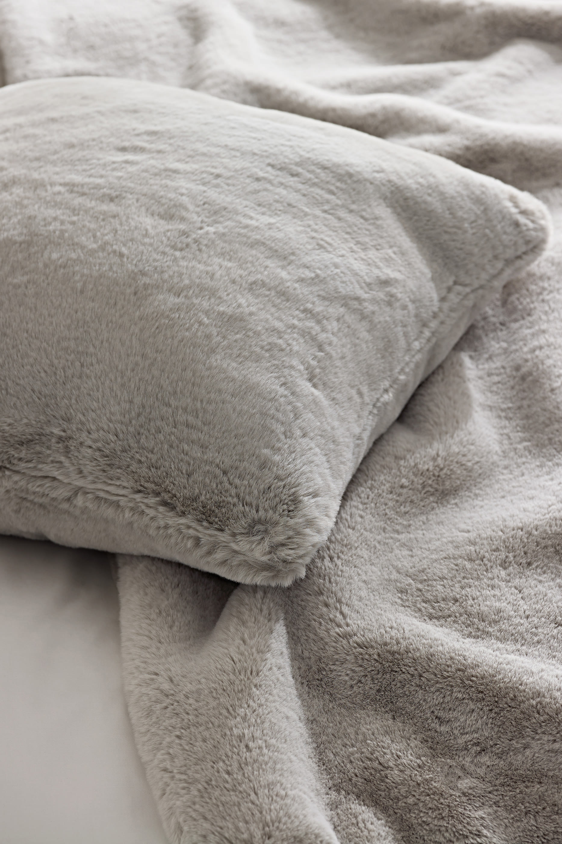 Super Soft Faux Fur Cushion Cover