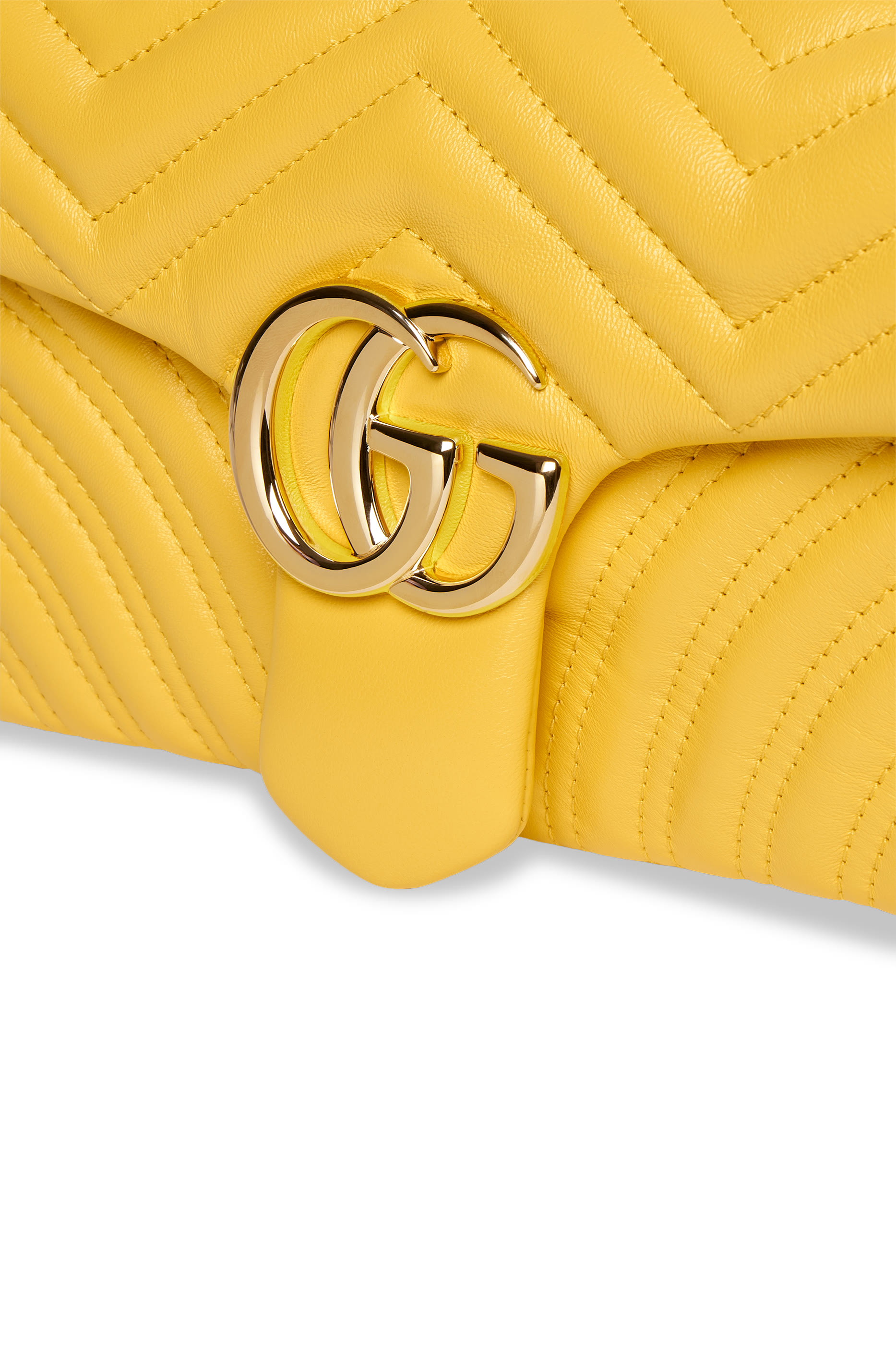GG Marmont Medium Shoulder Bag
