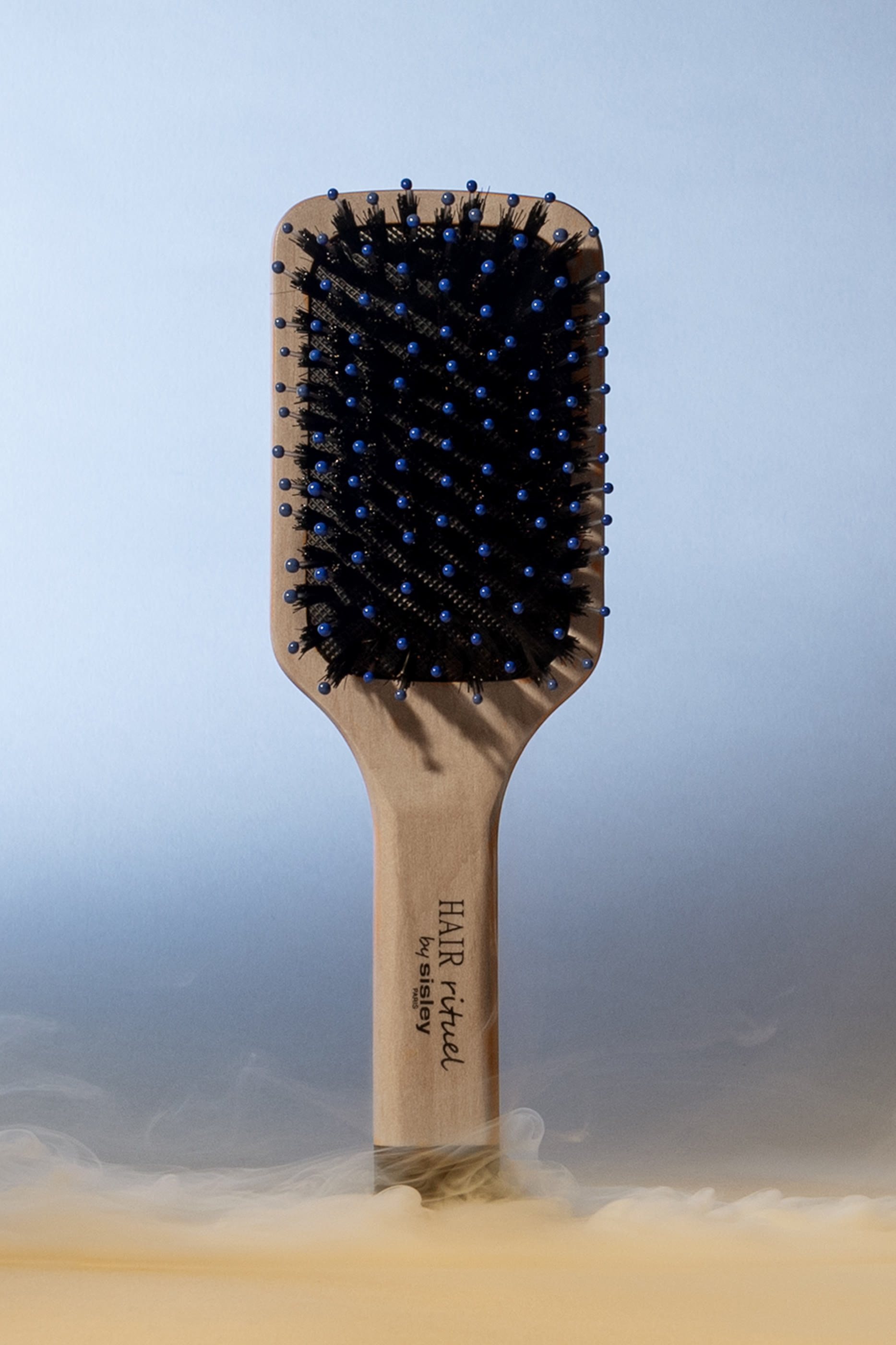 The Shine & Softness Pocket Brush