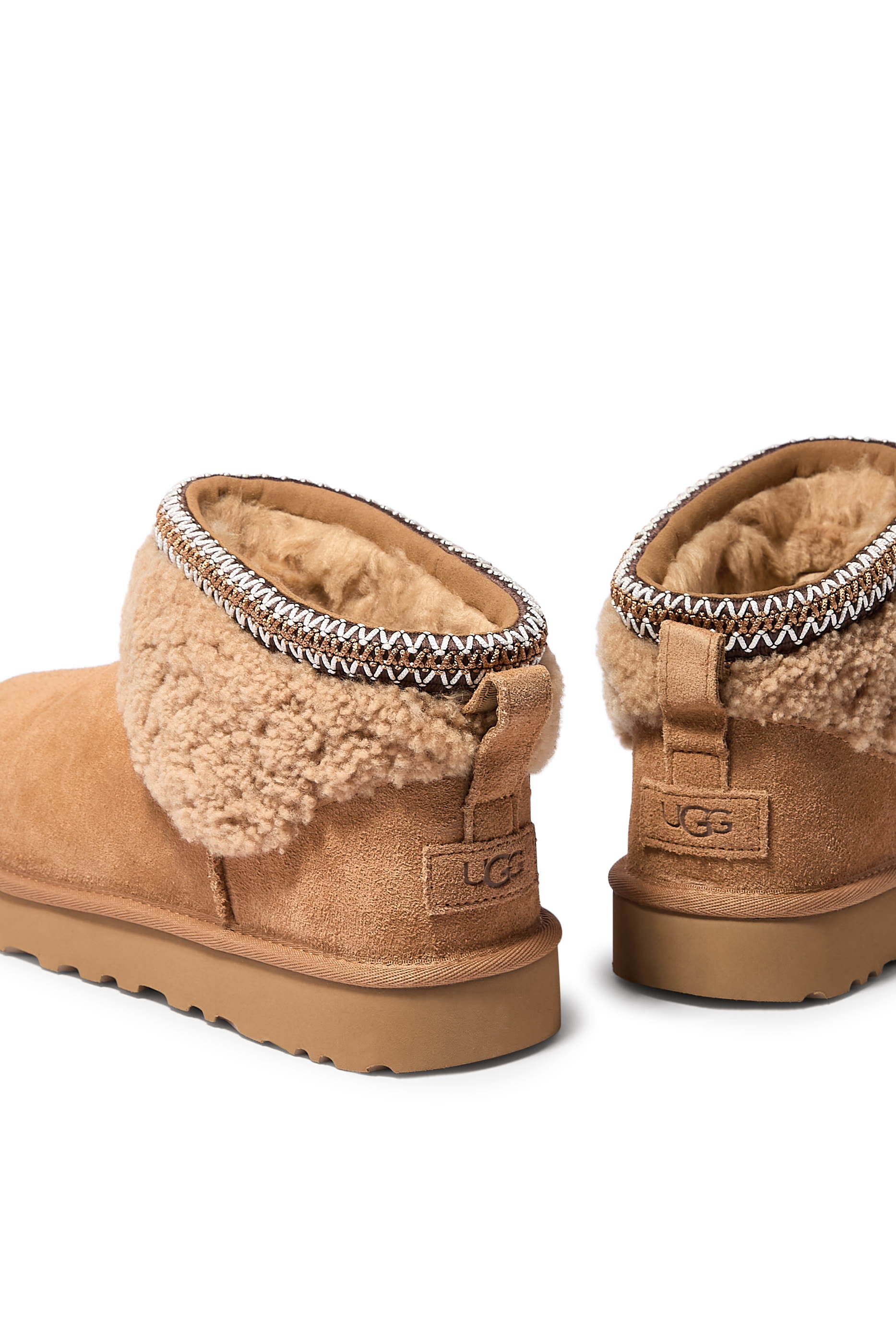  Classic Ultra Mini Maxi Curly Boots