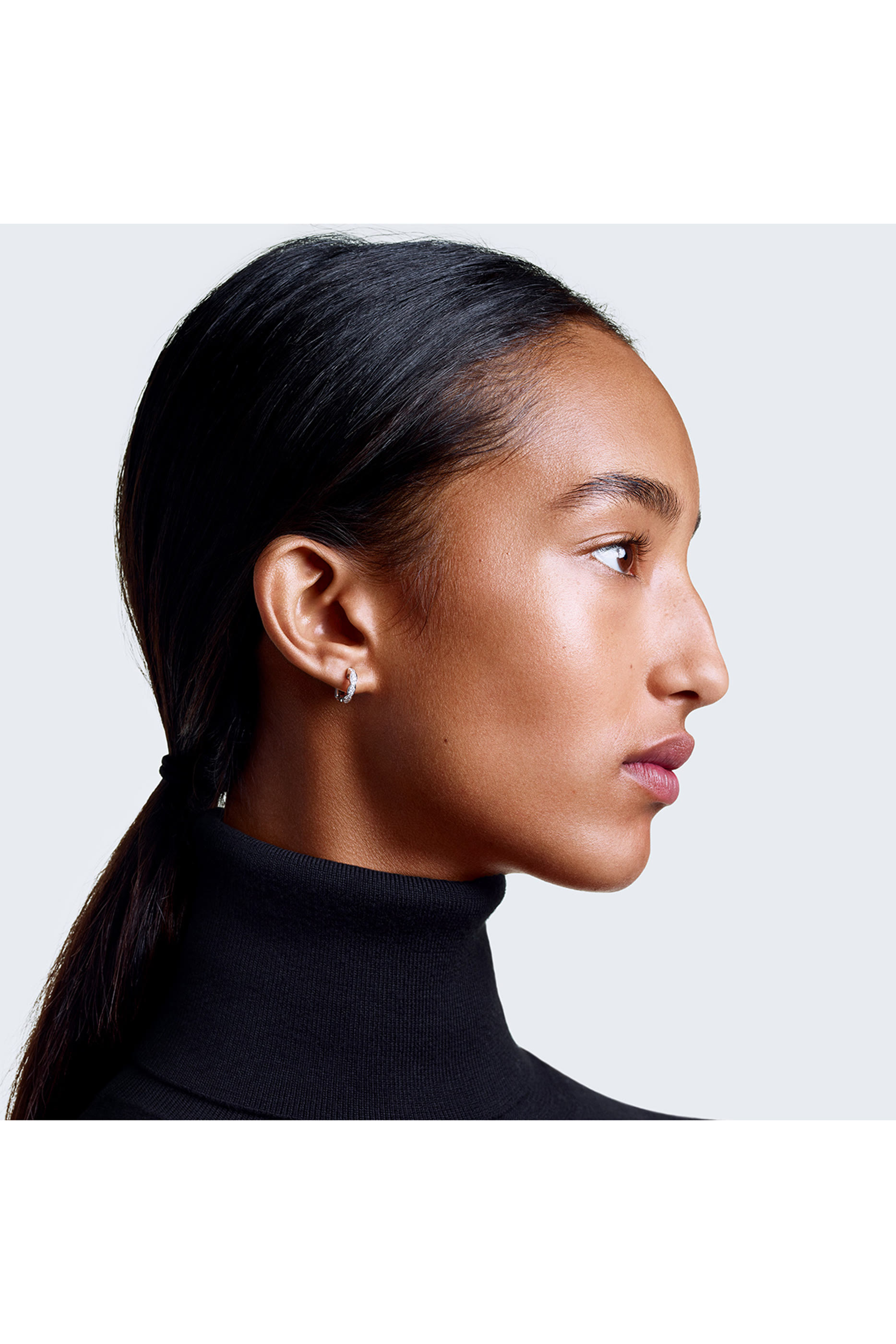 N&deg;1 De Chanel Revitalising Cream Smooths - Plumps - Provides Comfort