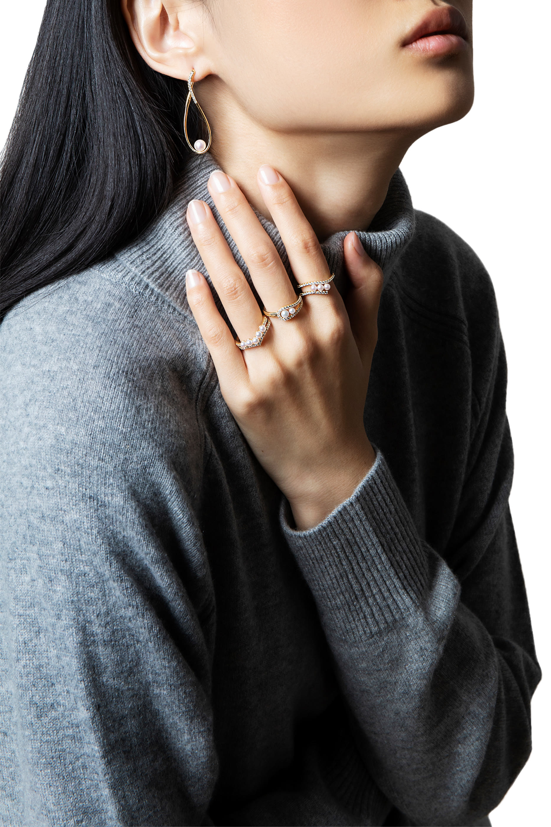 Sleek Ring, 18K Gold, Diamonds & Pearls