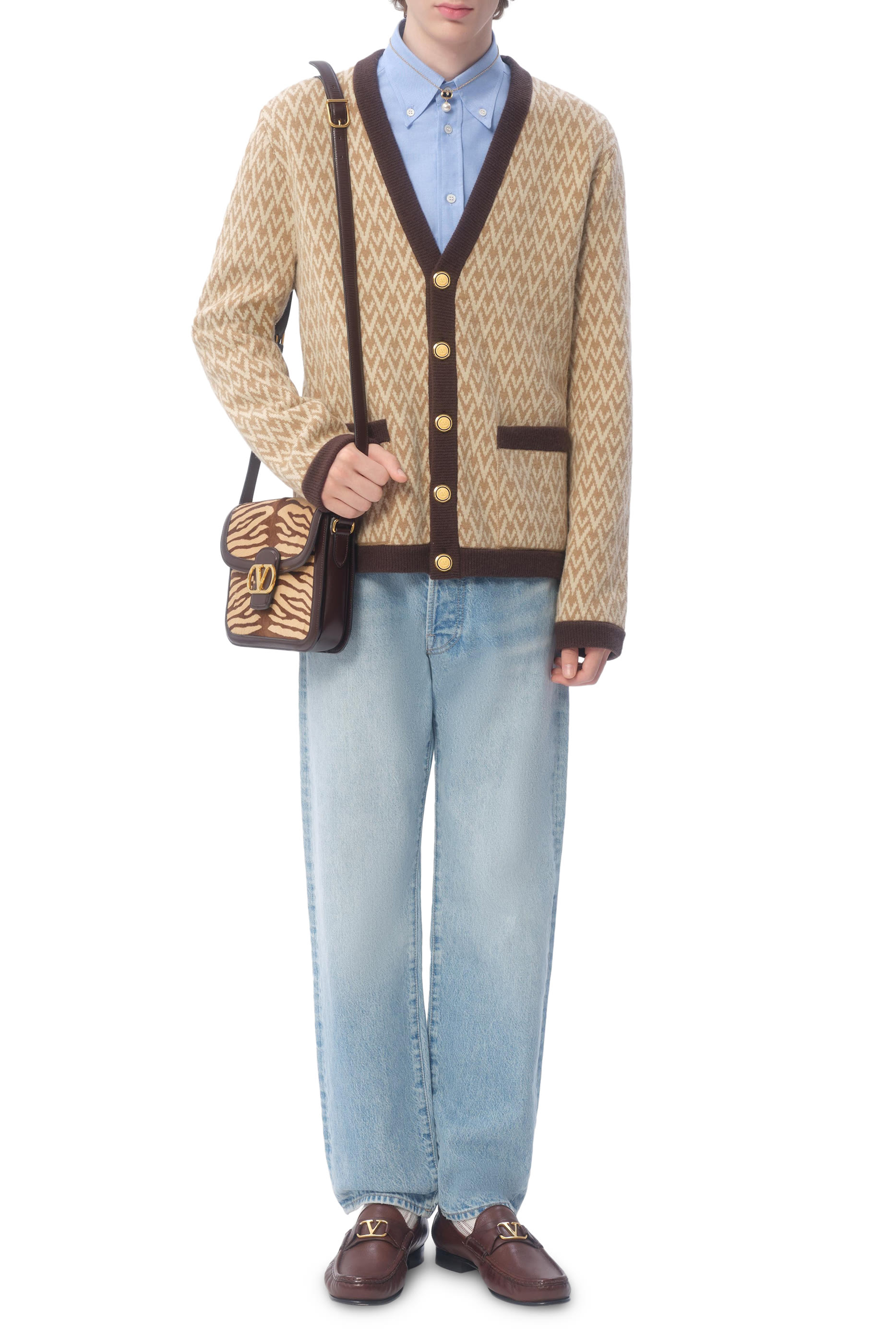 Wool Cardigan with Toute La V Pattern