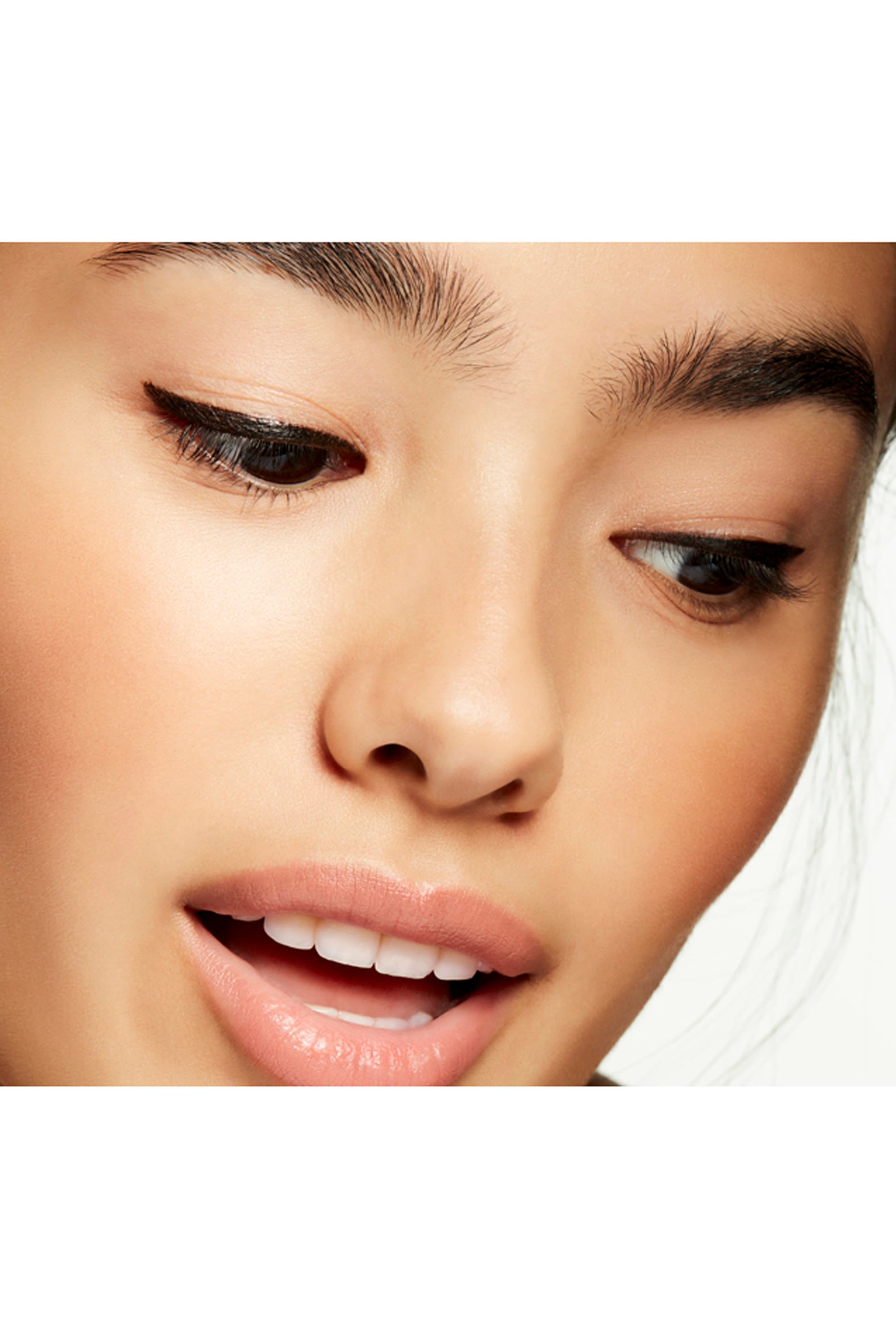 BrushBlack Brushstroke 24-Hour Liner