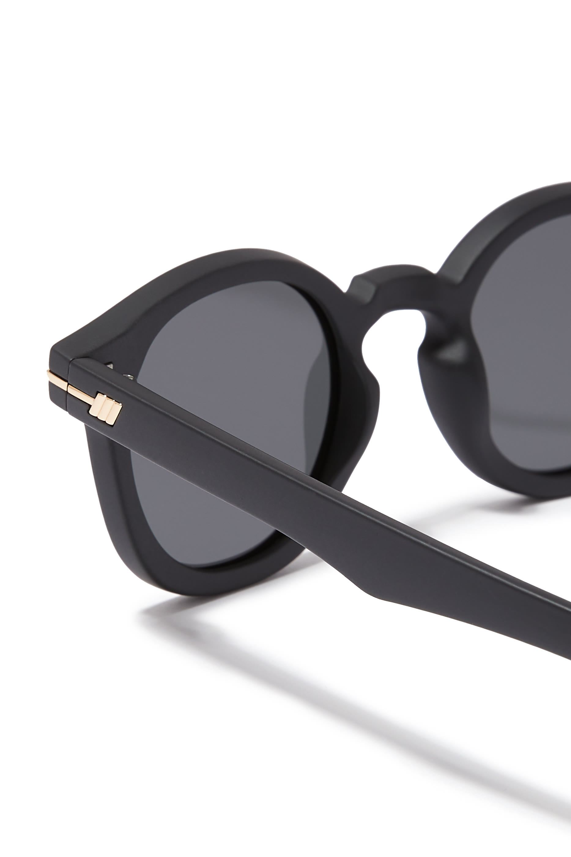 Hoodwinked Sunglasses