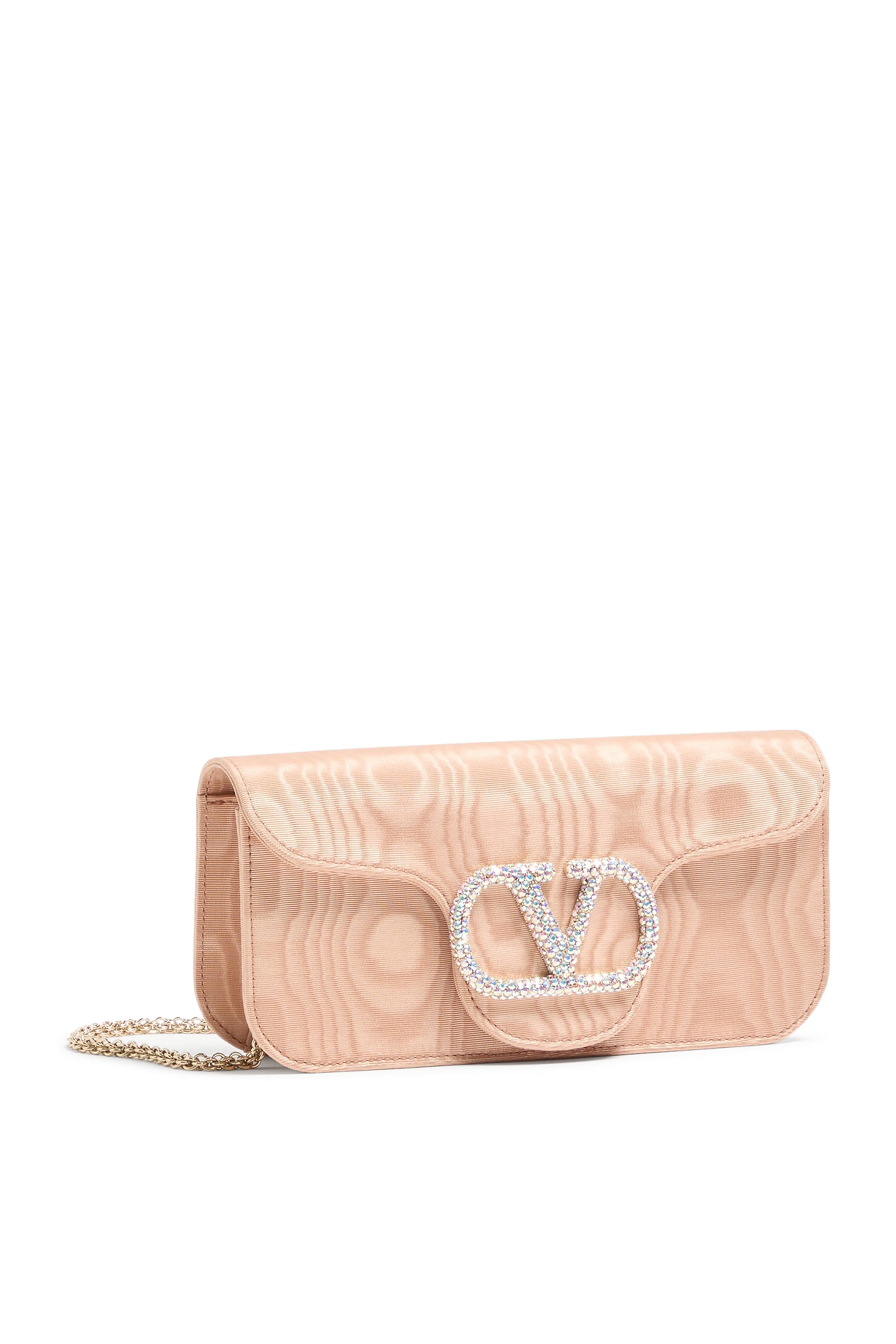 VLogo Clutch