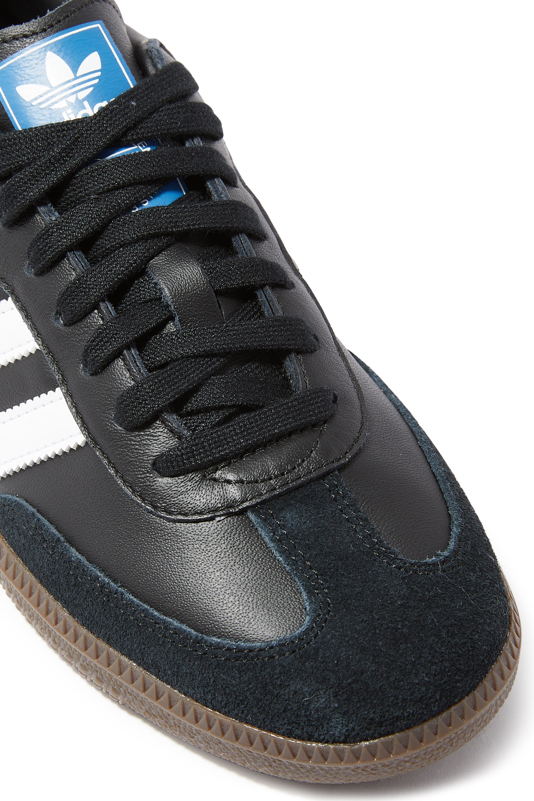 	Samba Low Top Sneakers