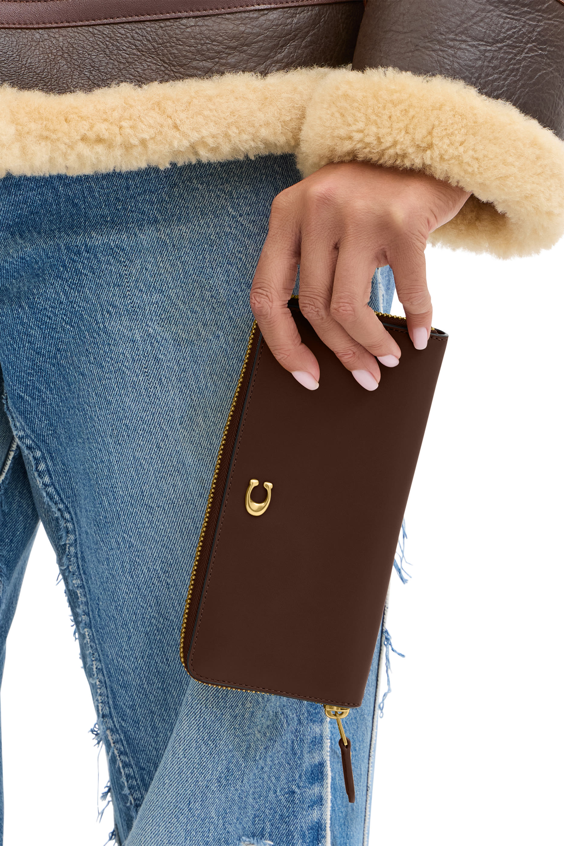  Essential Slim Accordion Zip Wallet 