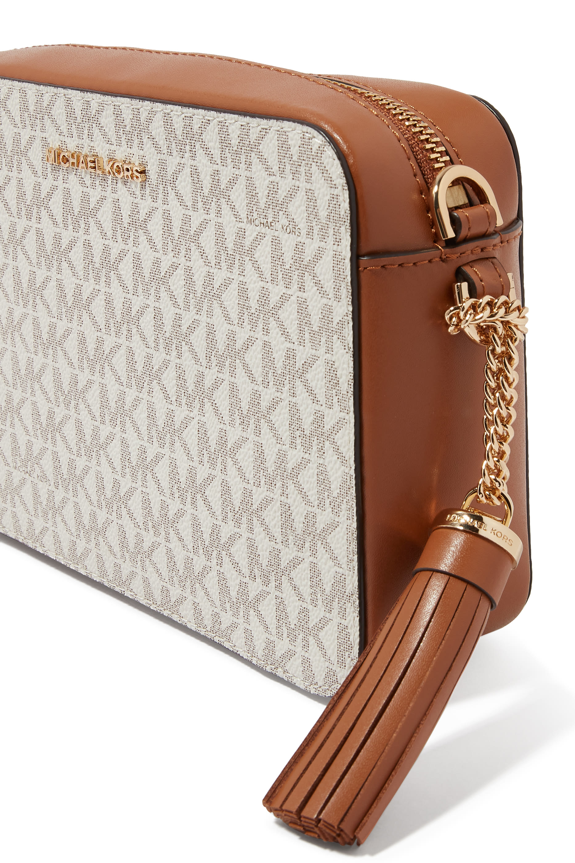 Jet Set Medium Logo Crossbody Bag