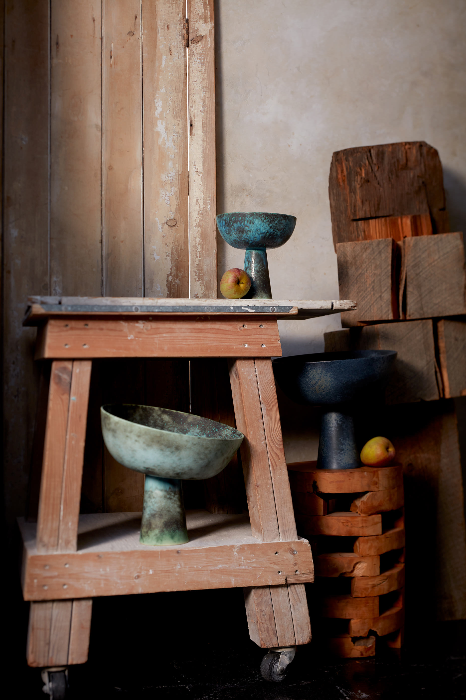 Terra Bowl Medium on Stand