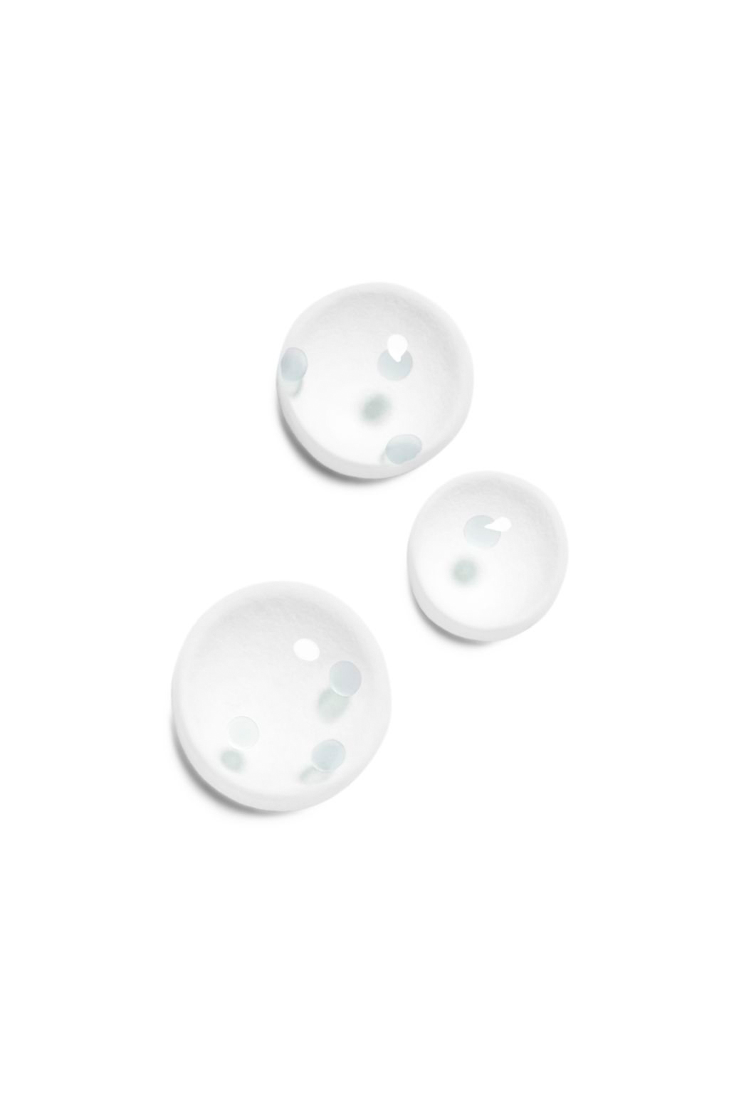 HYDRA BEAUTY MICRO LIQUID ESSENCE - Refining Energising Hydration