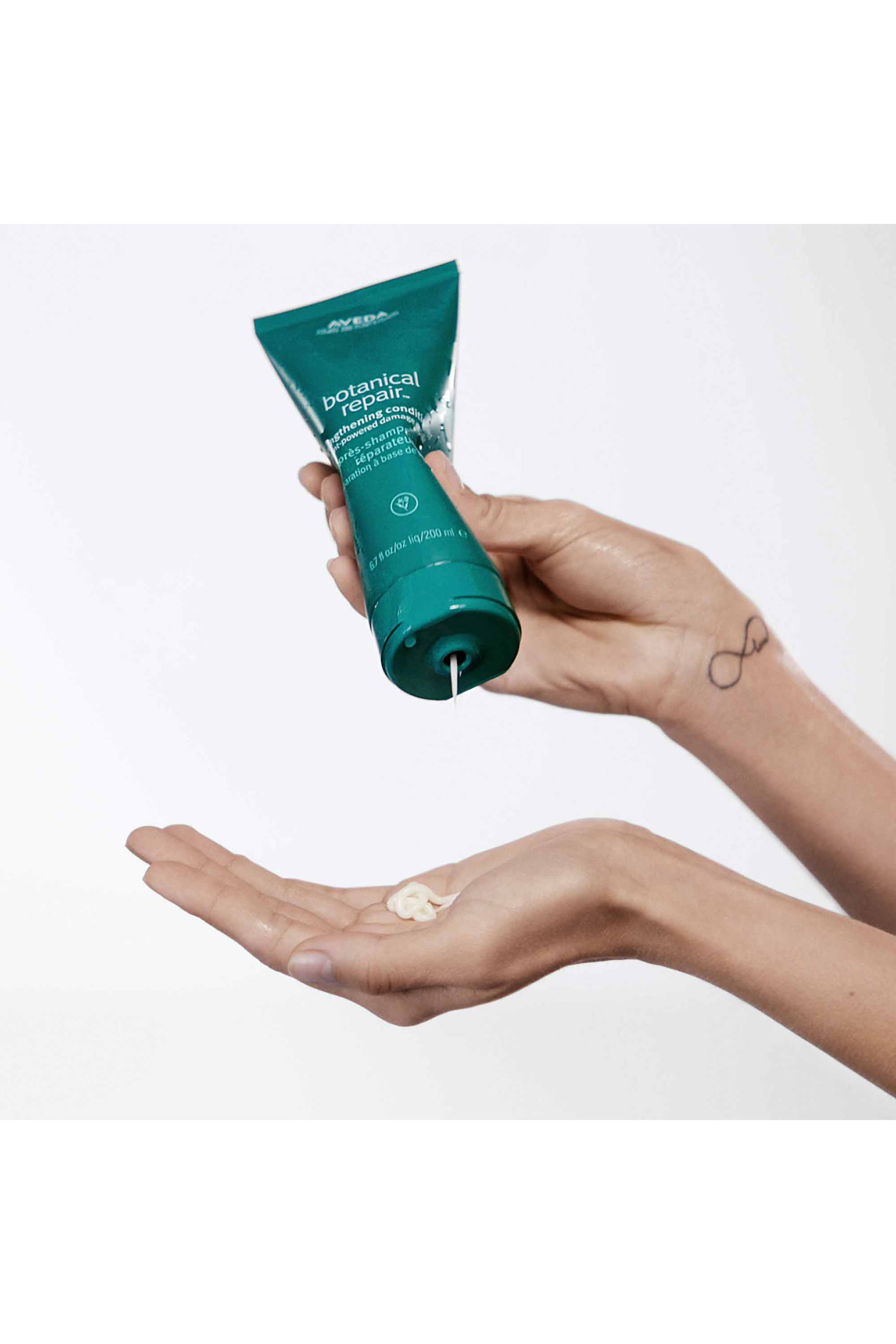 Botanical Repair&trade; Strengthening Conditioner