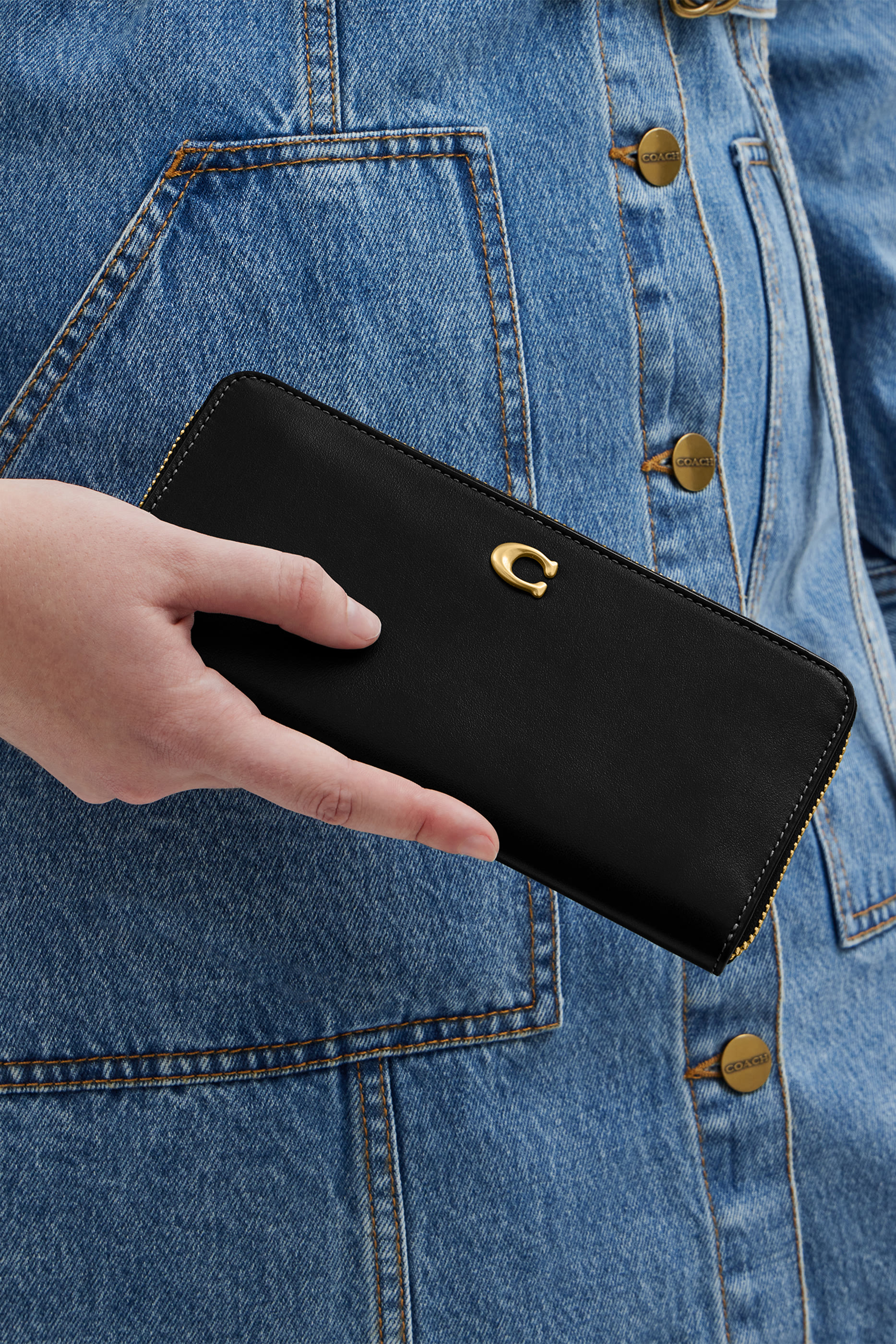  Essential Slim Accordion Zip Wallet 