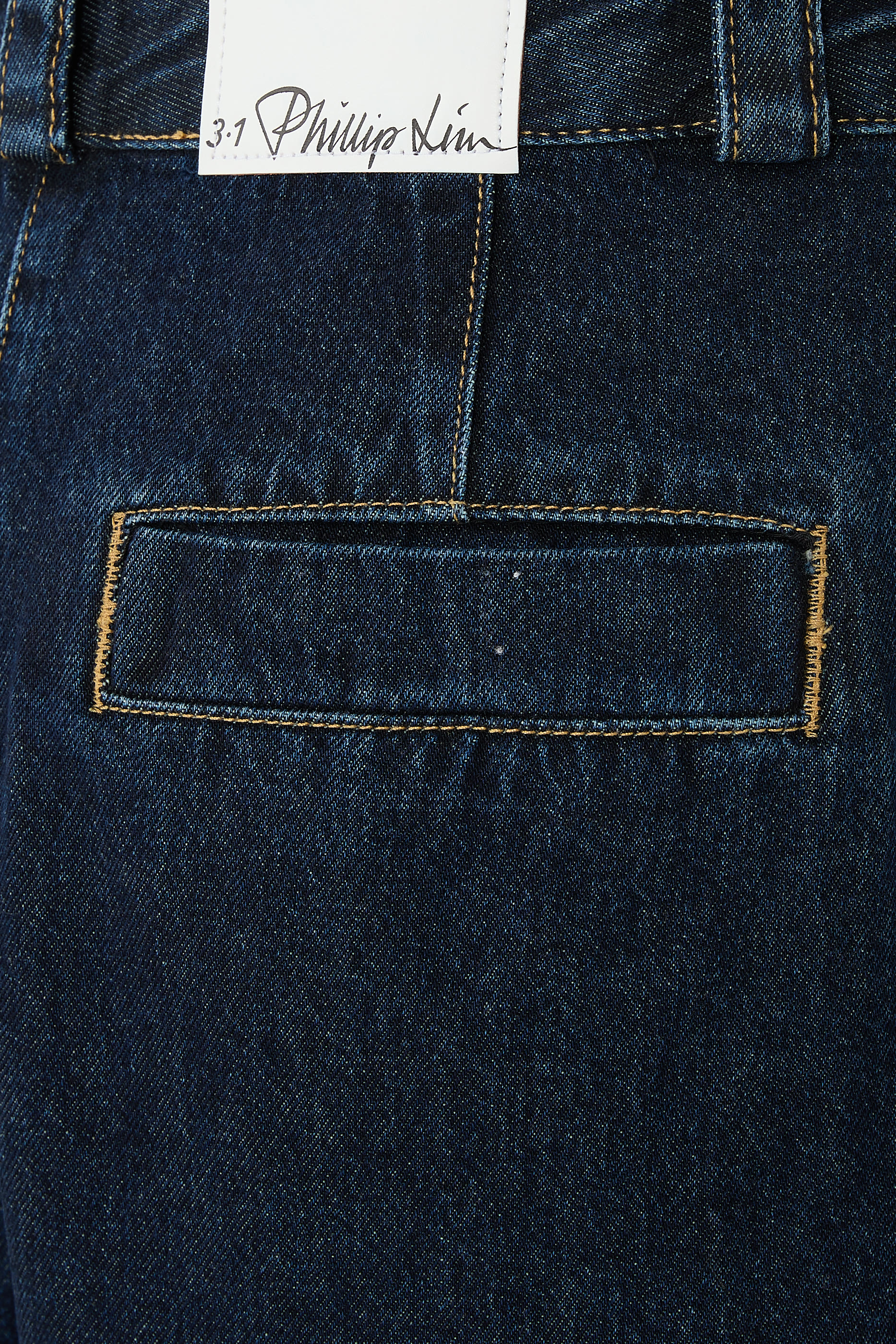 Curved Wide Leg Cropped Jeans