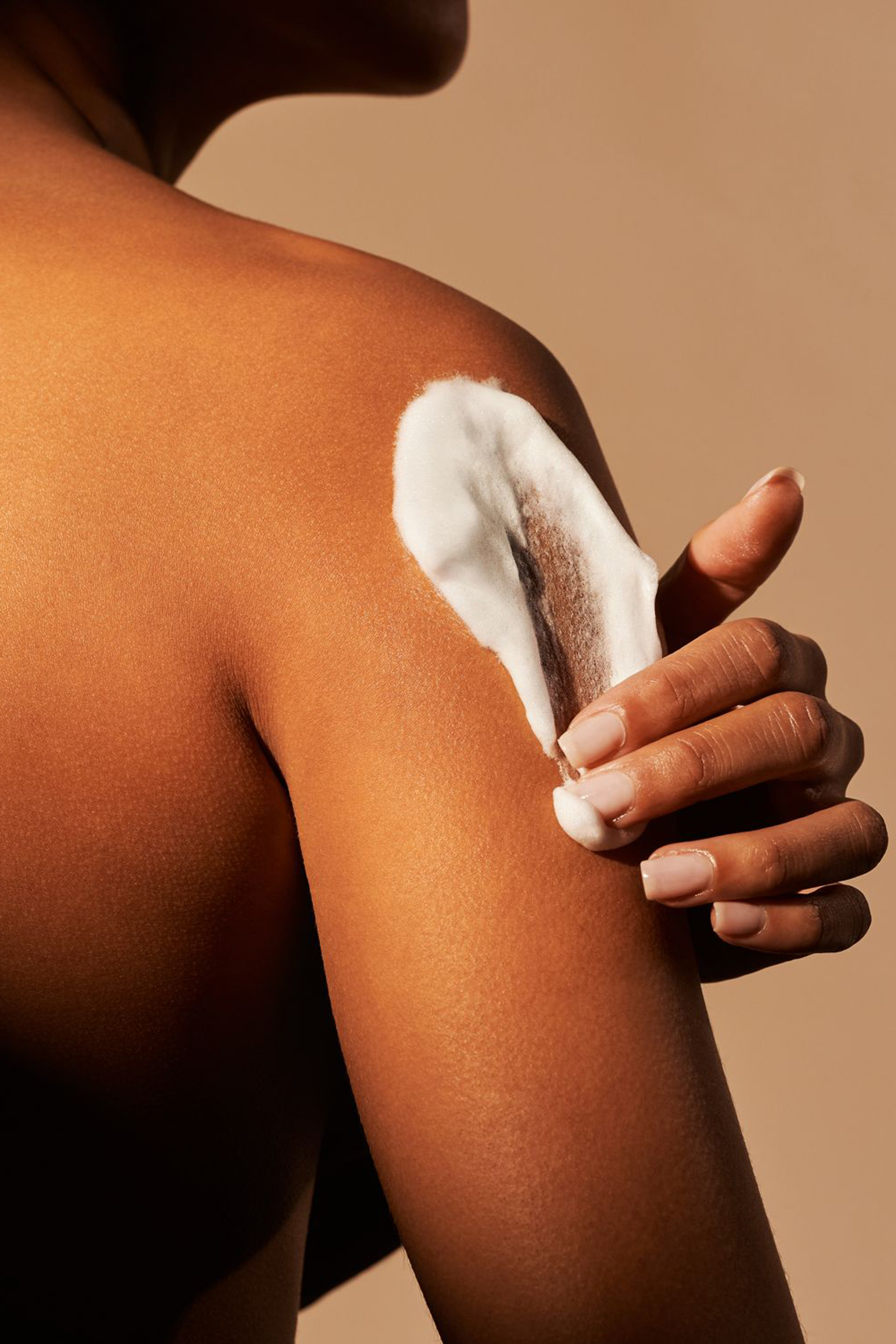 Black Oudh & Patchouli Foaming Shower Gel - The Ritual of Oudh