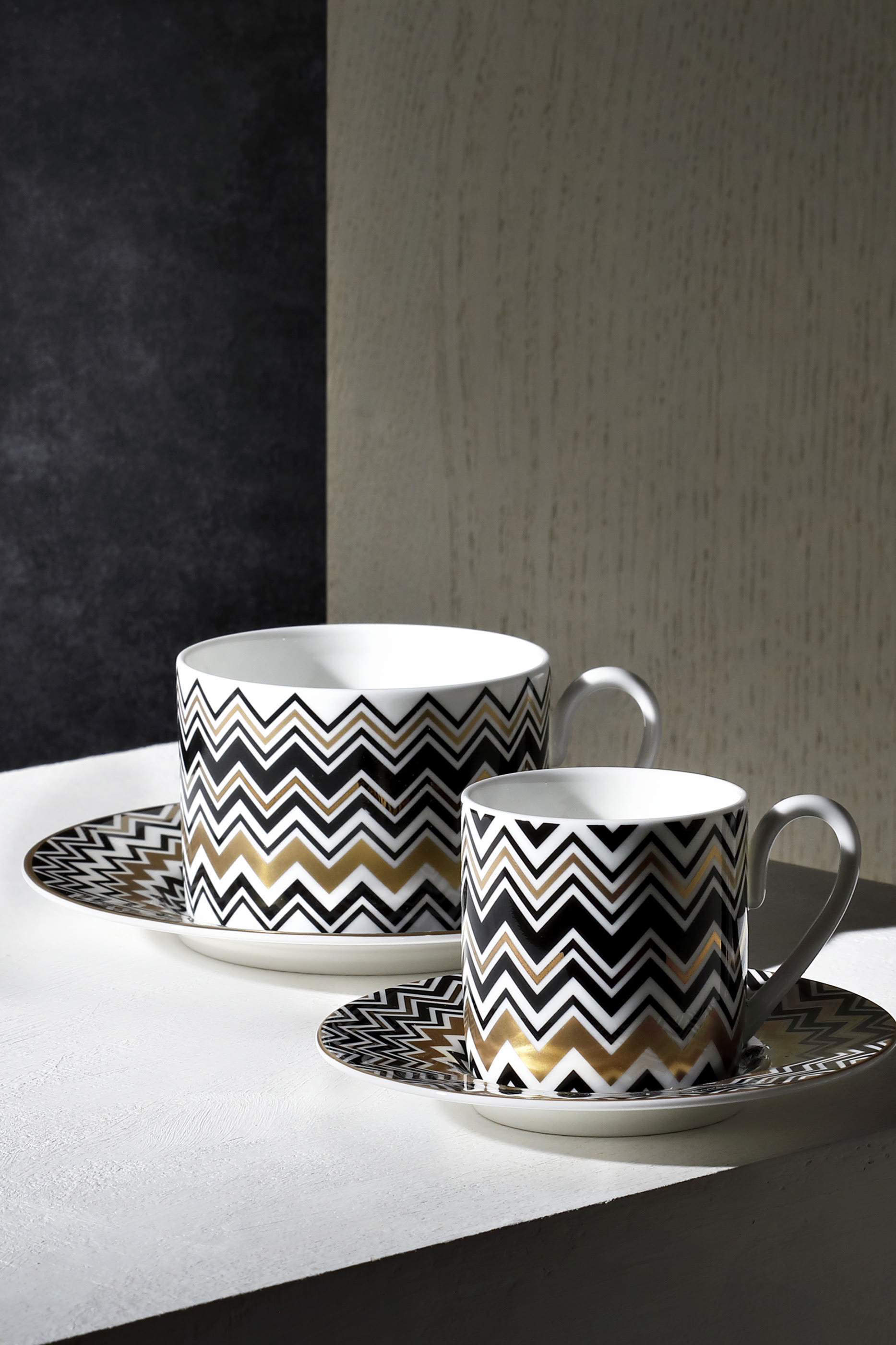 Zig-Zag Gold Teacup & Saucer, Set of 6