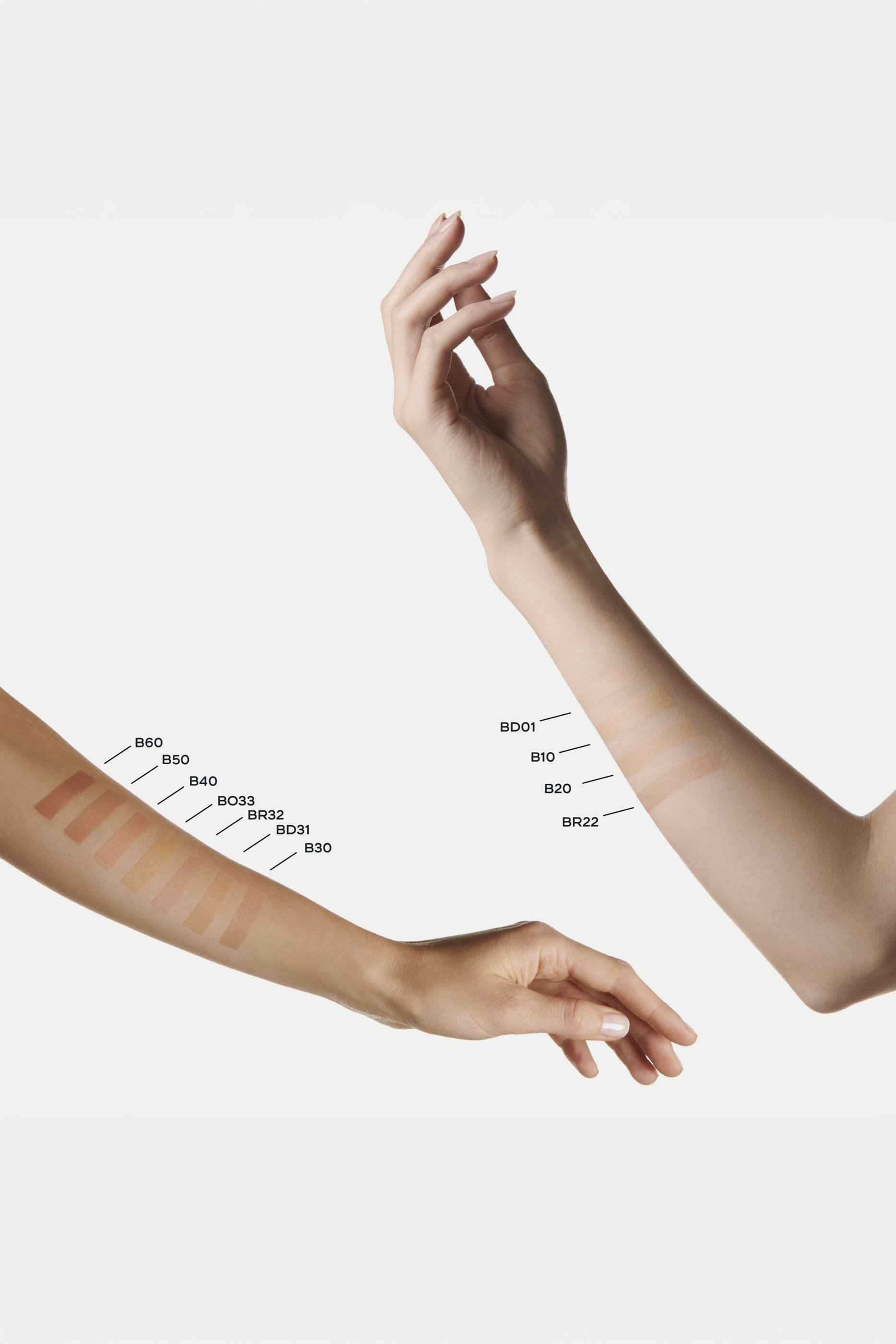 Les Beiges Water-Fresh Complexion Touch Even &ndash; Illuminate &ndash; Hydrate Br22